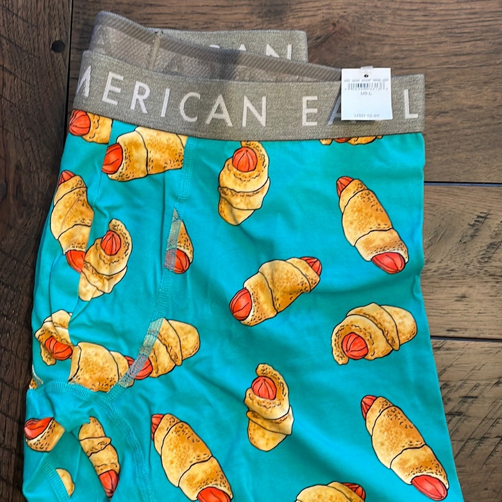 NWT American Eagle boxer shorts.  Never worn, however green pair missing tag.